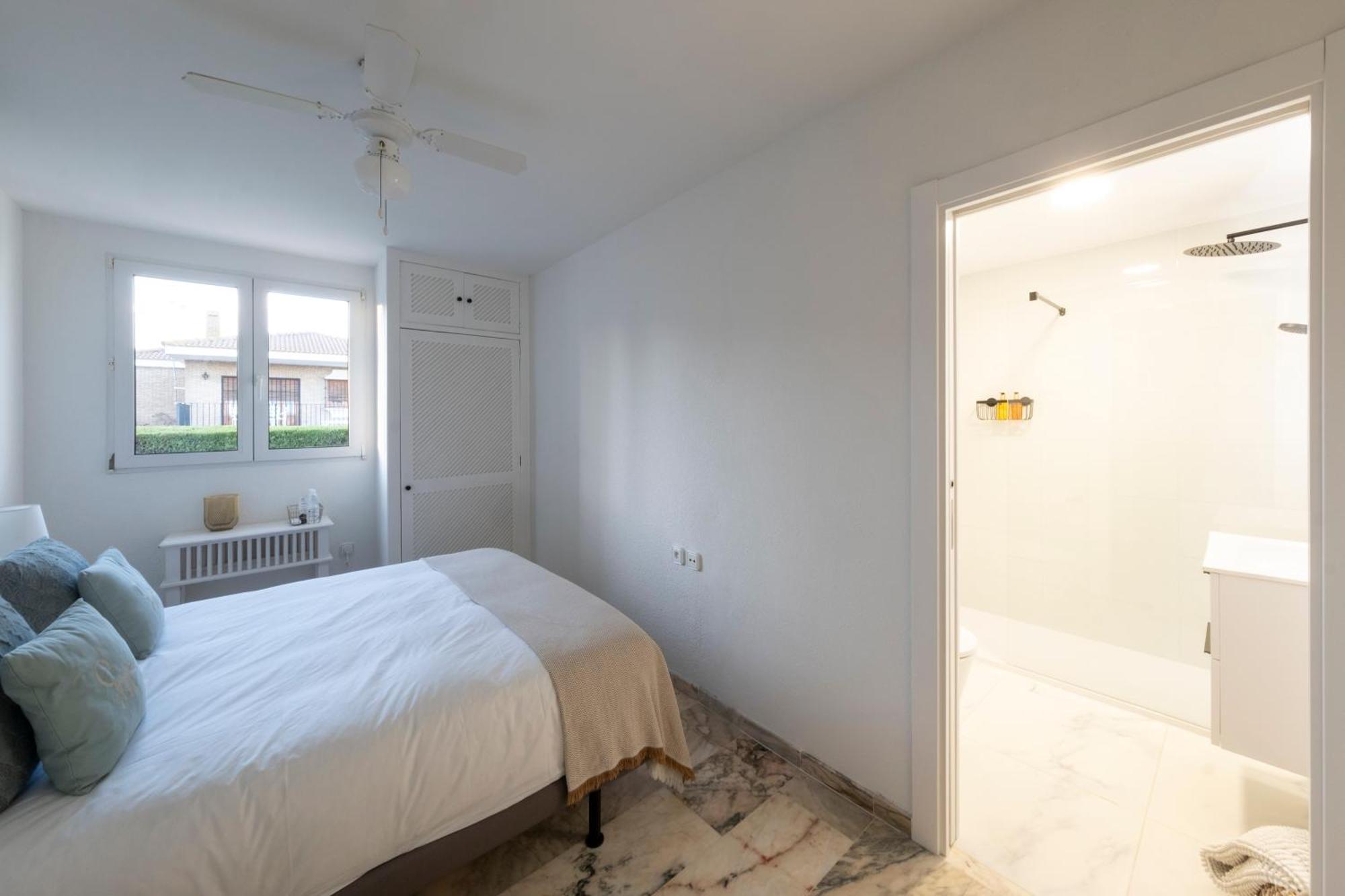 Hotel B&B Casa Arena Sevilla Томарес Екстер'єр фото